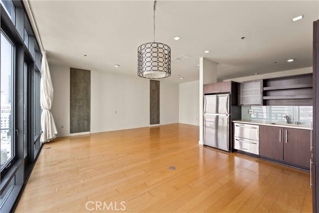 MLS #OC25249564 image #8