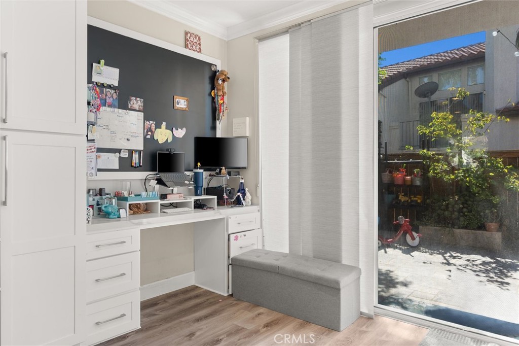 MLS #OC25249587 image #16