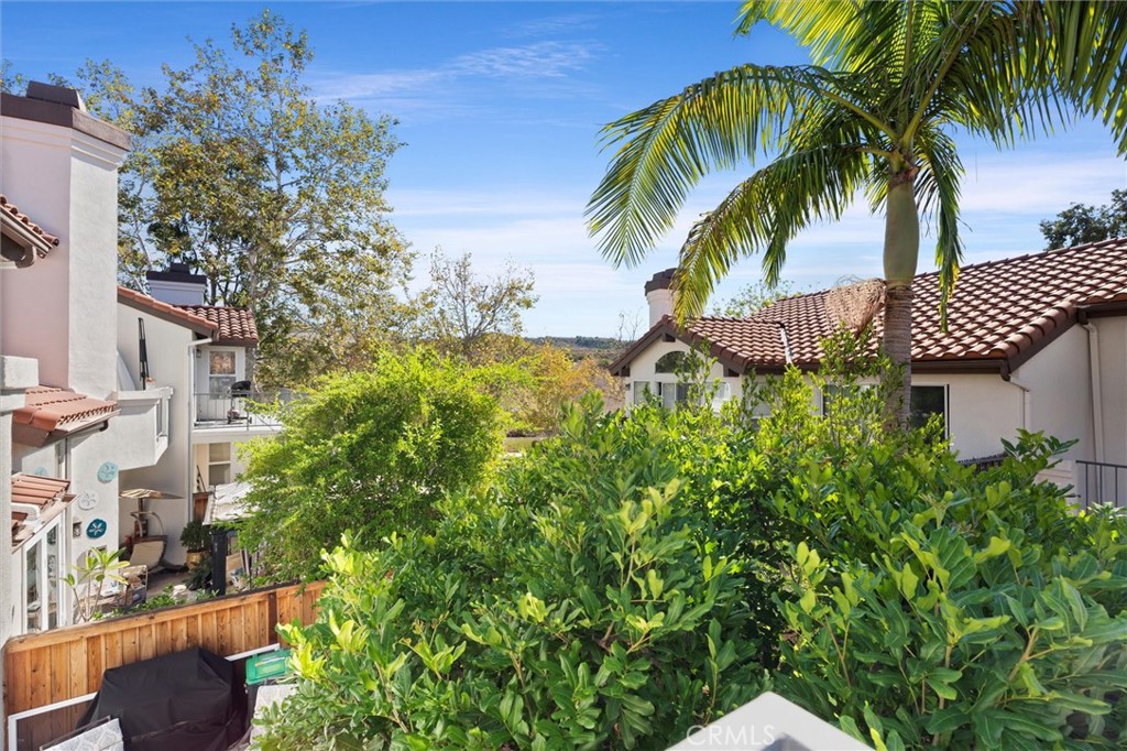 MLS #OC25249587 image #24