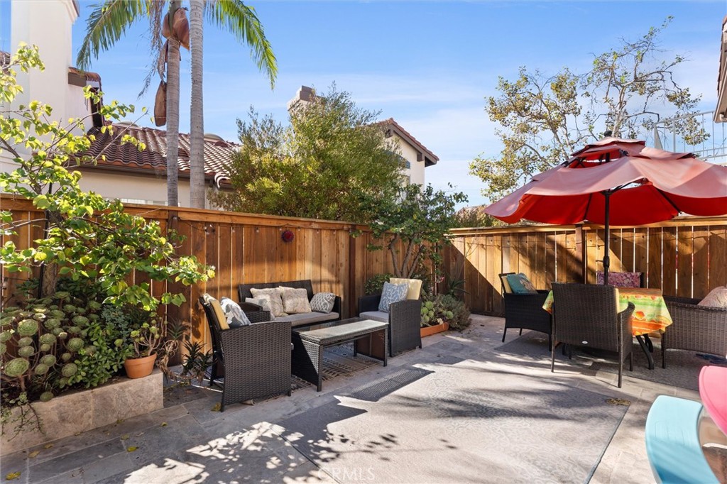 MLS #OC25249587 image #32