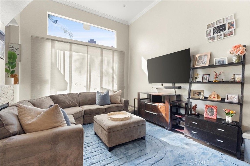 MLS #OC25249587 image #4