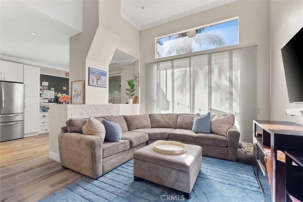 MLS #OC25249587 image #5