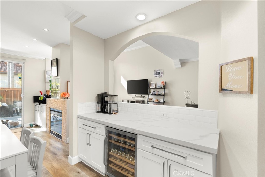 MLS #OC25249587 image #9