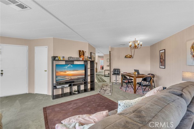 MLS #OC25249606 image #16