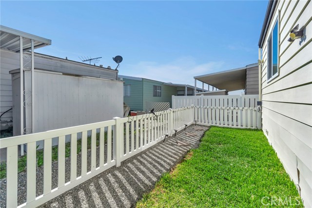 MLS #OC25249606 image #8