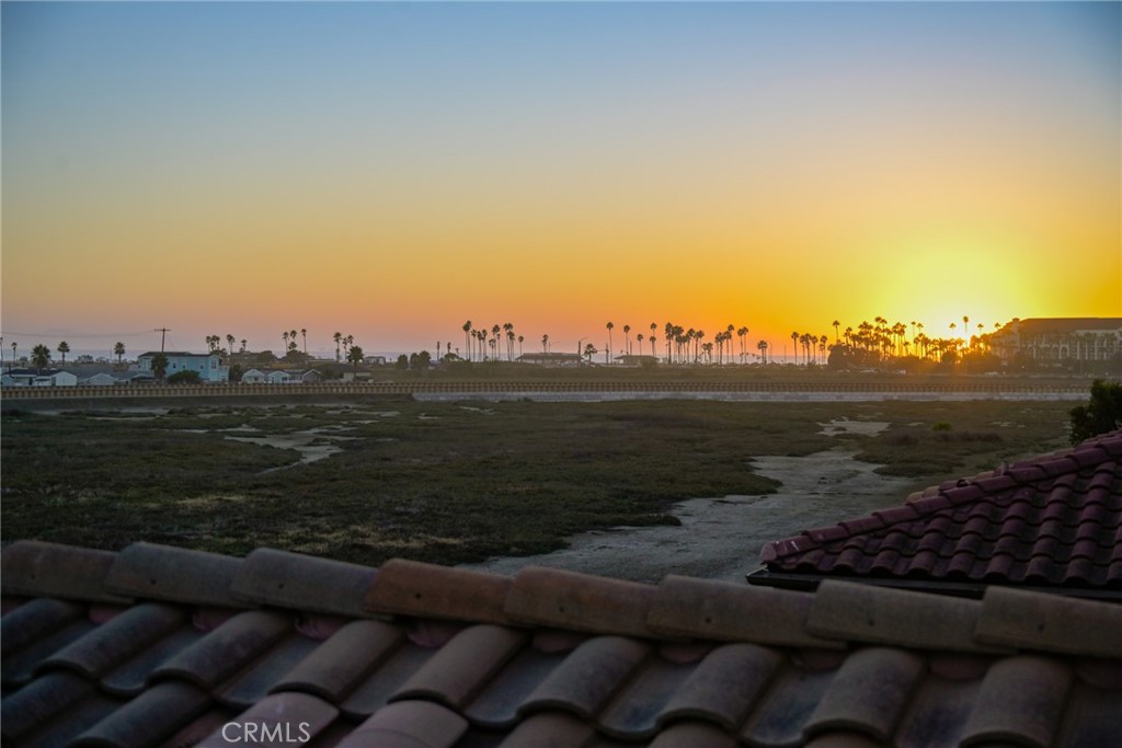 MLS #OC25249651 image #21