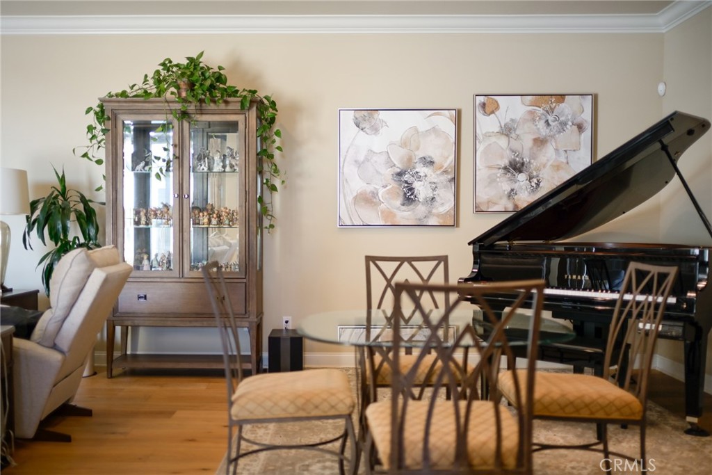 MLS #OC25249651 image #3