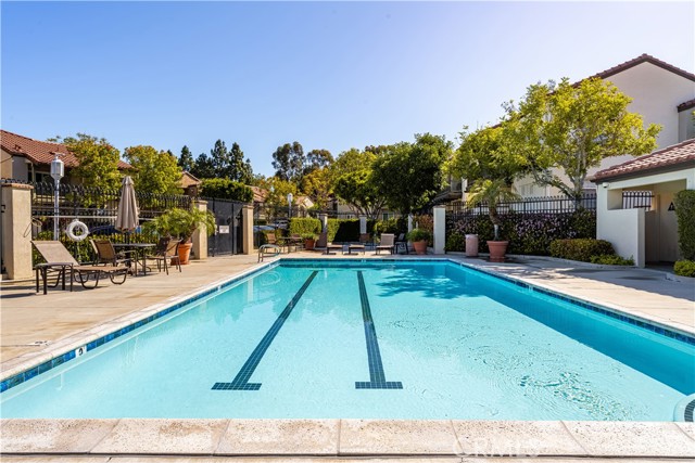 MLS #OC25249687 image #16