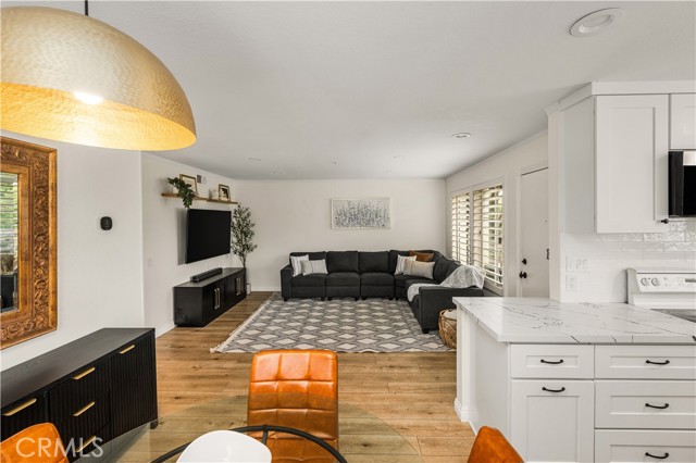 MLS #OC25249687 image #8