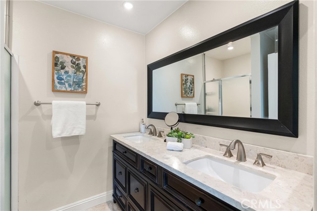 MLS #OC25249757 image #19