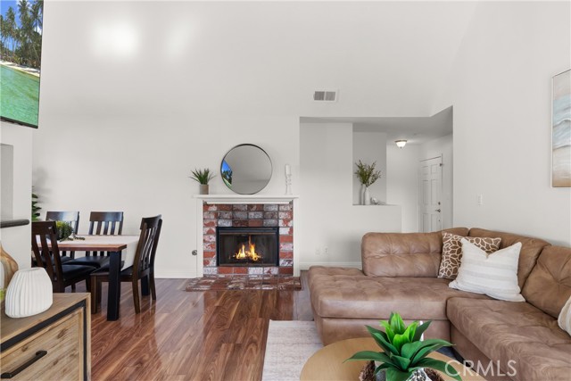 MLS #OC25249757 image #3