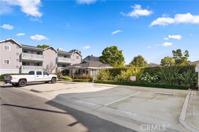 MLS #OC25249757 image #32