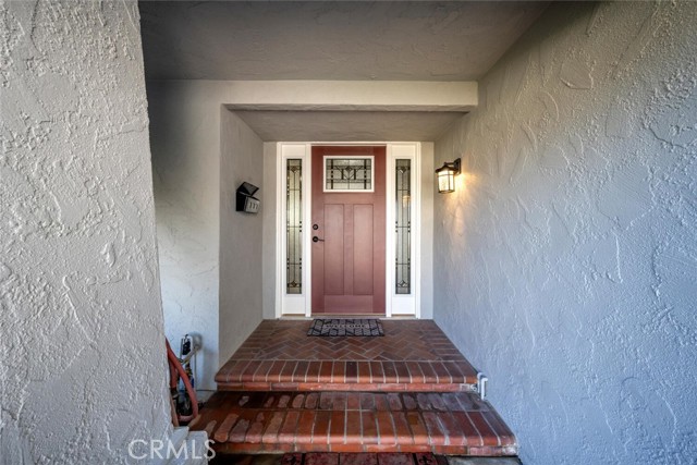 MLS #OC25249792 image #1