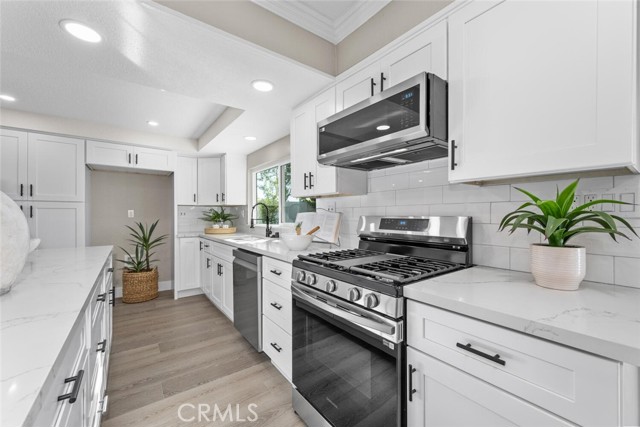 MLS #OC25249792 image #14