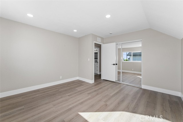 MLS #OC25249792 image #34