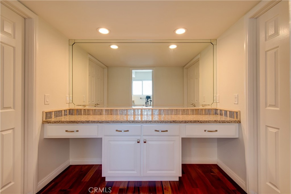 MLS #OC25249821 image #11