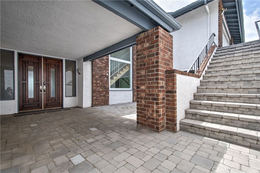 MLS #OC25249821 image #4