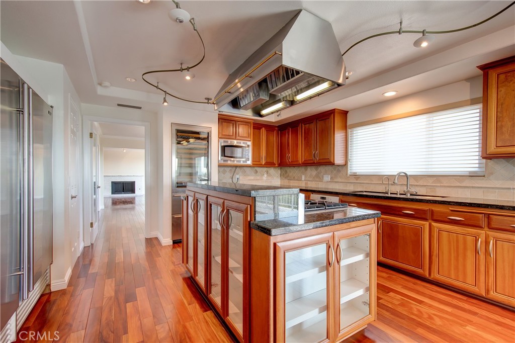 MLS #OC25249821 image #8