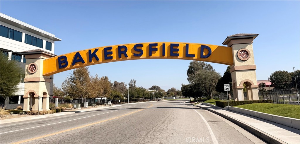 MLS #OC25249851 image #13