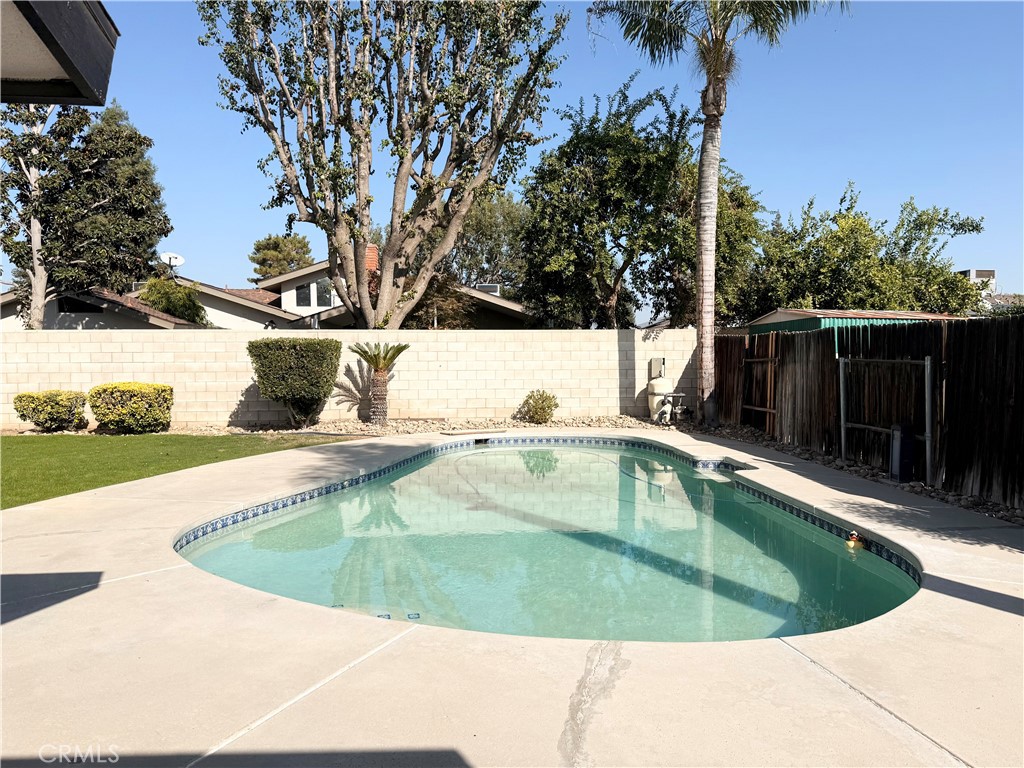 MLS #OC25249851 image #9