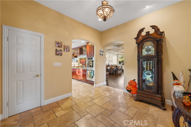 MLS #OC25249869 image #19