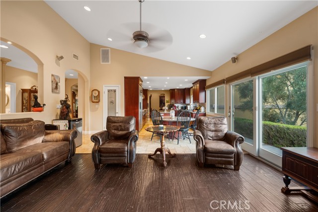 MLS #OC25249869 image #27