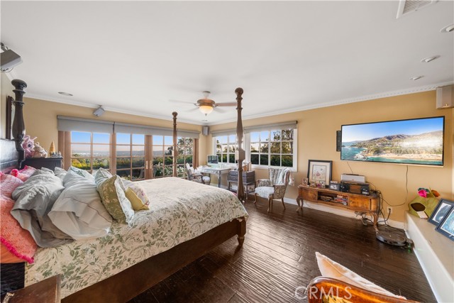 MLS #OC25249869 image #32