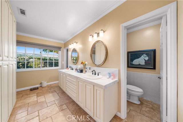 MLS #OC25249869 image #42