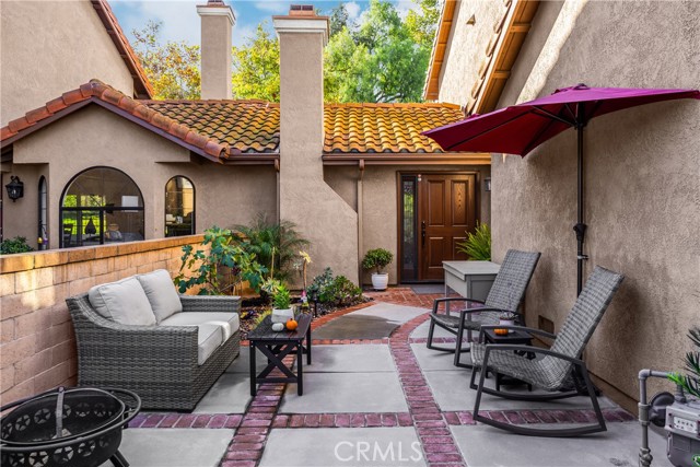 MLS #OC25249873 image #1