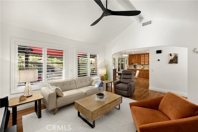 MLS #OC25249873 image #3