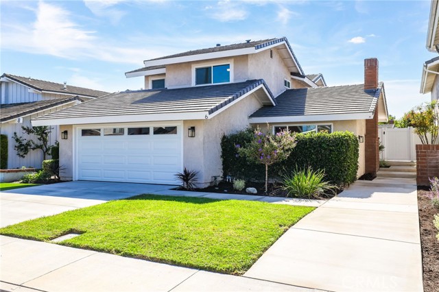 MLS #OC25249937 image #1