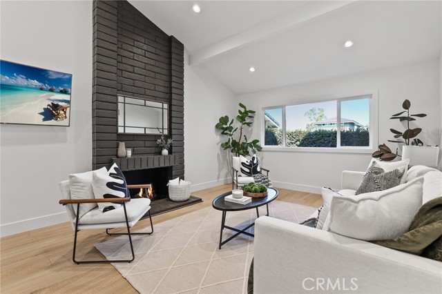 MLS #OC25249937 image #11