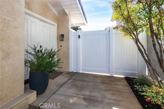 MLS #OC25249937 image #6