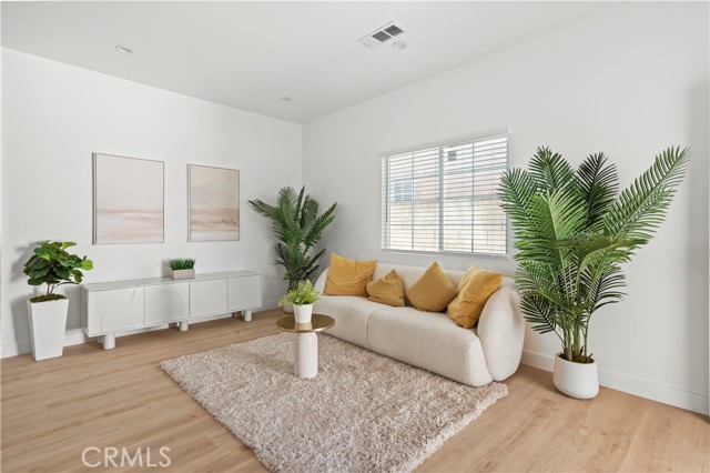 MLS #OC25249946 image #2