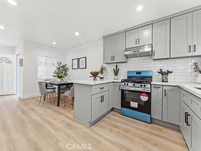 MLS #OC25249946 image #24