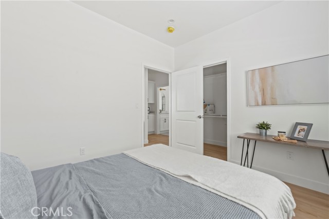 MLS #OC25249946 image #6