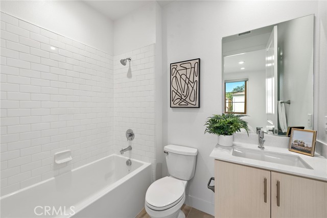 MLS #OC25249950 image #19