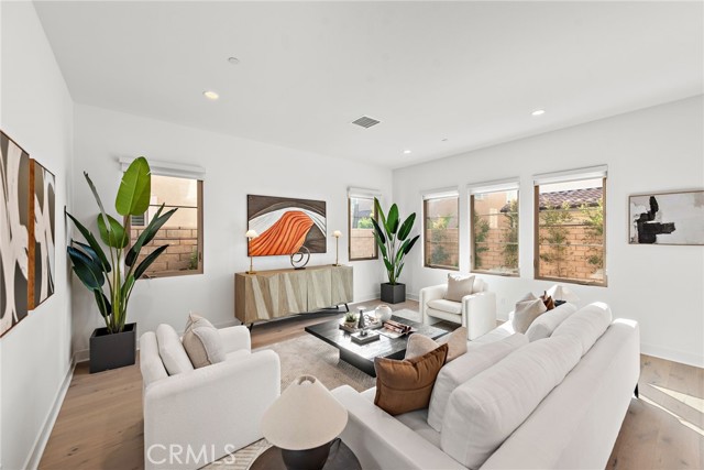 MLS #OC25249950 image #7