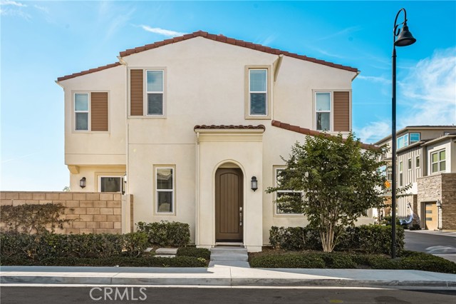 MLS #OC25250030 image #0