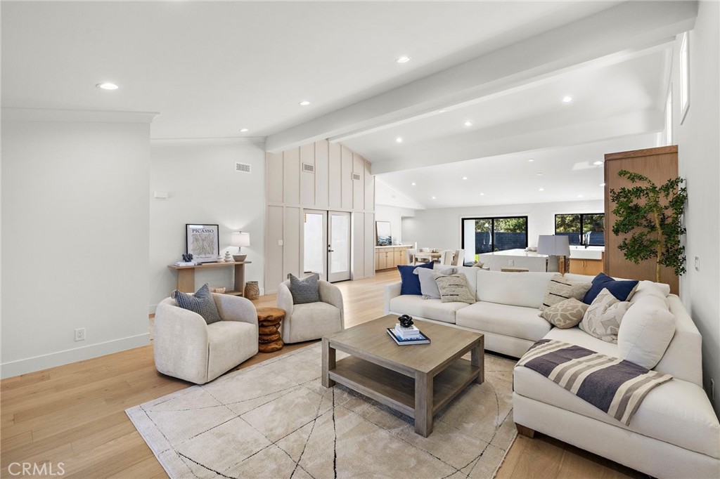 MLS #OC25250070 image #15