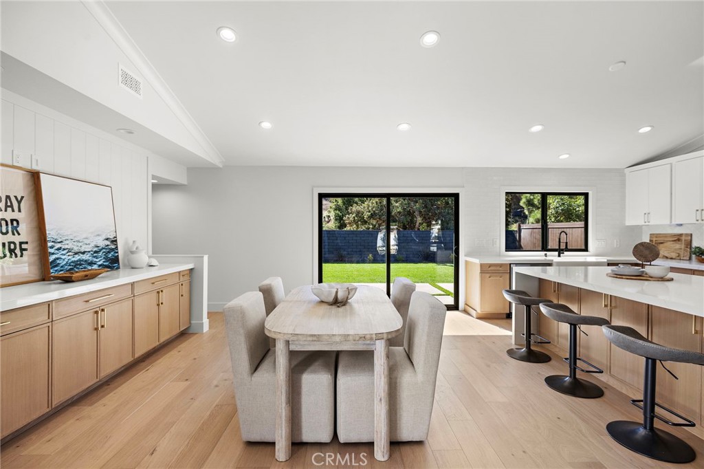 MLS #OC25250070 image #17