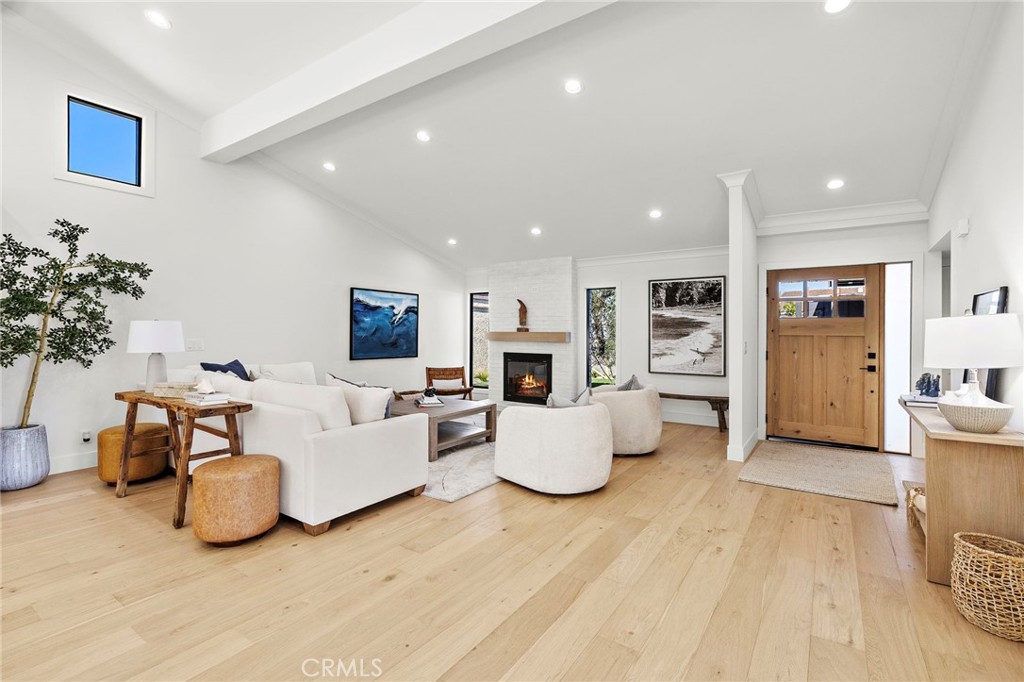 MLS #OC25250070 image #27