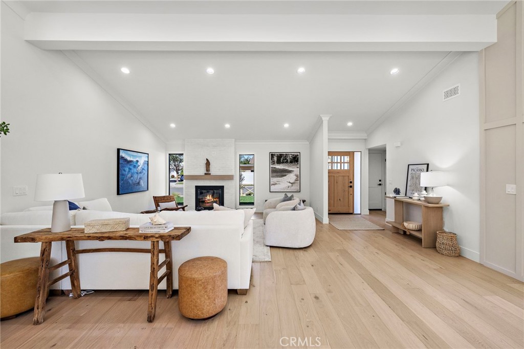 MLS #OC25250070 image #28