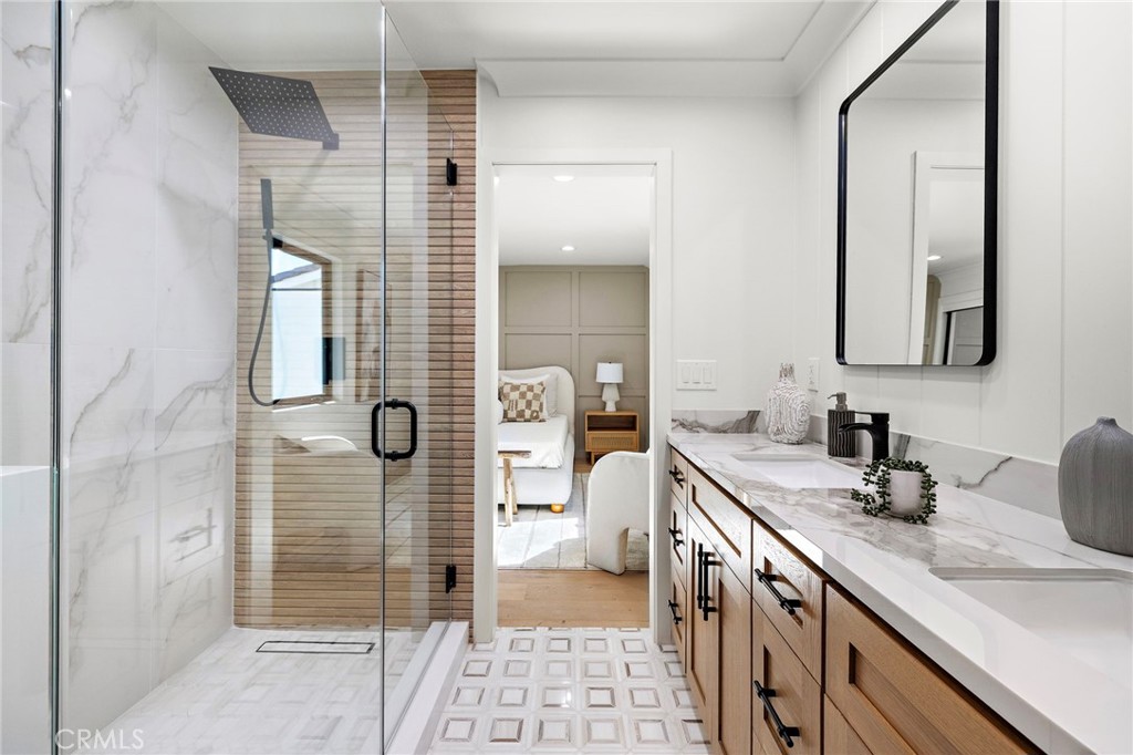 MLS #OC25250070 image #35