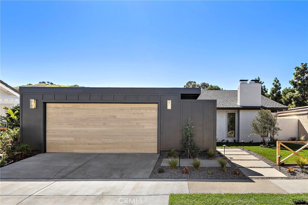 MLS #OC25250070 image #5