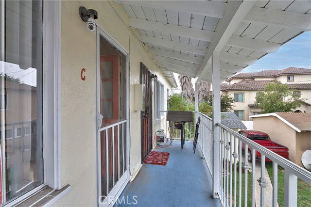 MLS #OC25250096 image #4