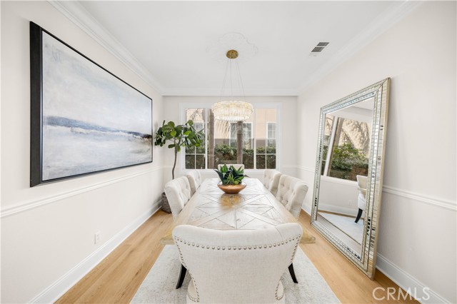 MLS #OC25250127 image #16