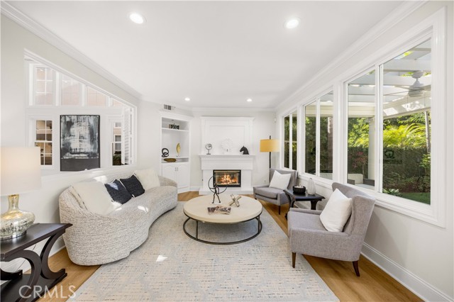 MLS #OC25250127 image #18