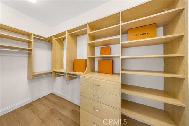 MLS #OC25250127 image #35