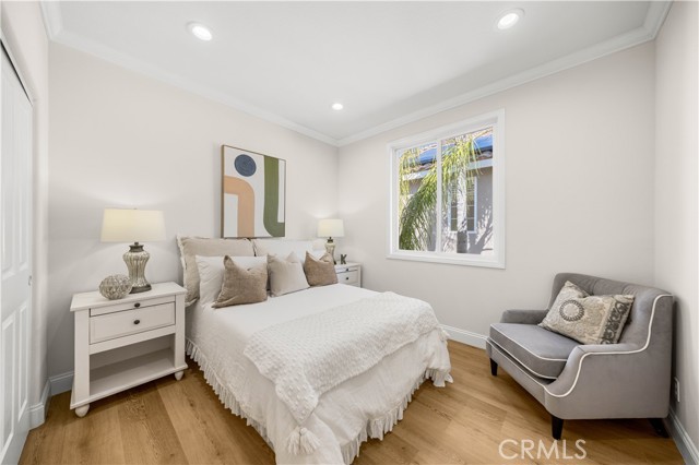 MLS #OC25250127 image #36